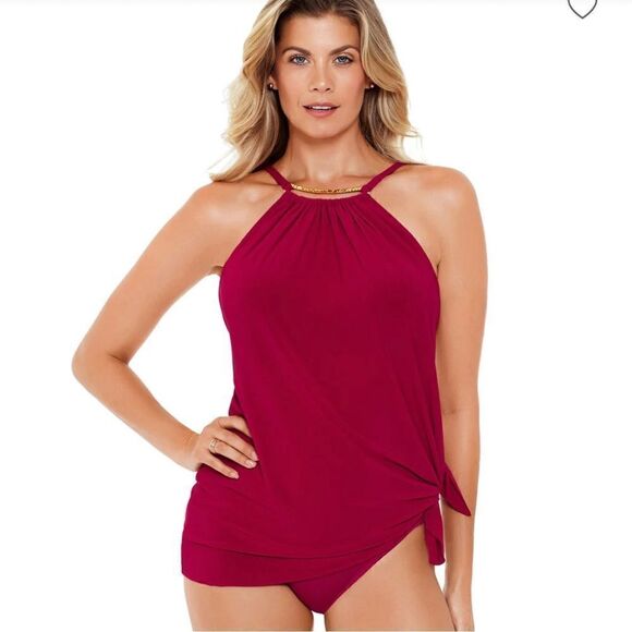 Swim Dress
Magicsuit by Miraclesuit
Solid Parker Swim Dress - Picture 5 of 5